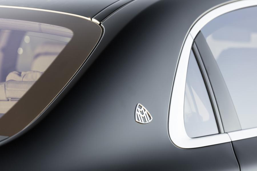 Детали экстерьера Mercedes-Maybach S650 2017 года  (WW) (фото 19 из 28)